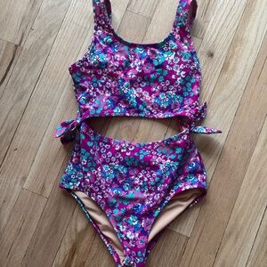 New One piece swimsuit 8yo J crew